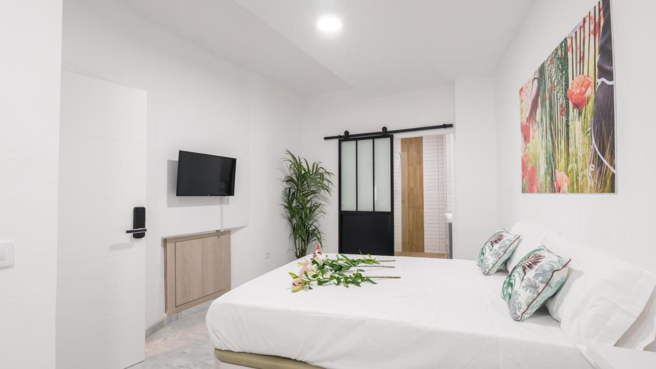 Guesthouse Room & Studio Seville La Flamenka エクステリア 写真